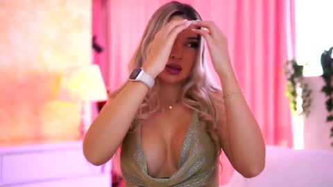 Arielle online show from January 9, 8:39 am