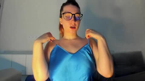 Sofia  online show from April 3, 7:12 pm