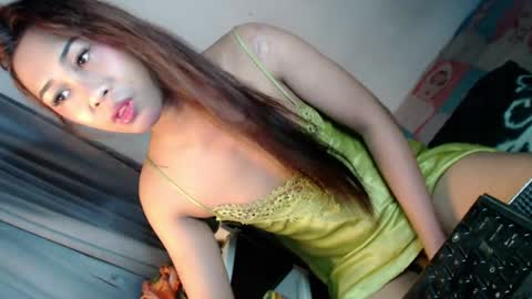 Snapshot of _asiancutie chatting on June 1, 9:16 pm _asiancutie online show from June 1, 9:16 pm
