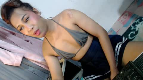 Snapshot of _asiancutie chatting on June 10, 9:52 am _asiancutie online show from June 10, 9:52 am
