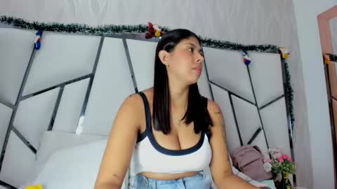 Aura online show from November 30, 3:10 am