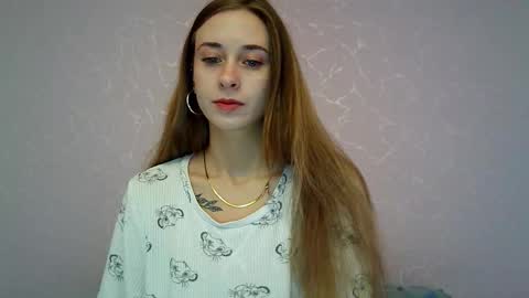 _aurora_sweet online show from October 9, 8:45 am