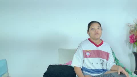 isabella online show from July 11, 2:58 am