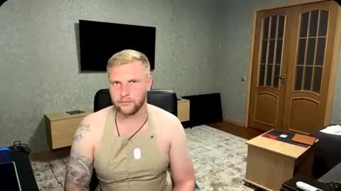 Snapshot of _badboyvibes_ chatting on June 9, 12:55 am My name is Daniel baby online show from June 9, 12:55 am