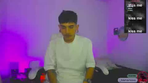 Snapshot of _baterchatur chatting on January 18, 1:20 am Lunita online show from January 18, 1:20 am