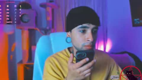 Snapshot of _baterchatur chatting on March 9, 3:10 am Lunita online show from March 9, 3:10 am