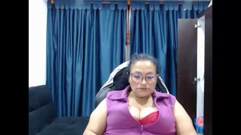 _bellanocturna online show from April 18, 4:38 am