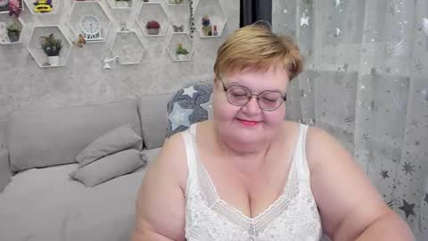 Snapshot of _big_beautiful_love_ chatting on December 29, 8:26 pm Louise  ONLY IN PVT  Masturbation with dildo and cum  Naked  Show and play with pussy  Blow job  Hand job  ONLY IN PVT  online show from December 29, 8:26 pm