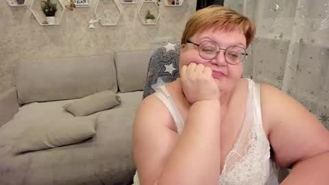 Snapshot of _big_beautiful_love_ chatting on December 29, 11:29 pm Louise  ONLY IN PVT  Masturbation with dildo and cum  Naked  Show and play with pussy  Blow job  Hand job  ONLY IN PVT  online show from December 29, 11:29 pm