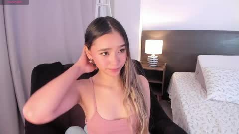 Snapshot of _bleuelune chatting on April 29, 8:04 pm Mary online show from April 29, 8:04 pm