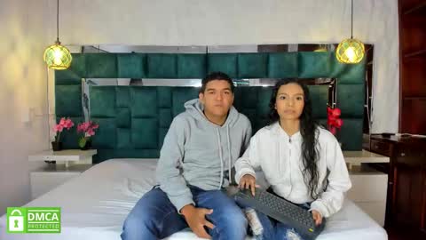 _bonnyandclyde online show from February 24, 12:25 pm