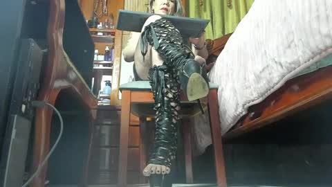 Brenda online show from April 10, 12:21 pm