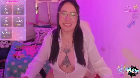 Snapshot of _briigite chatting on June 13, 4:10 am Angie Independent model online show from June 13, 4:10 am