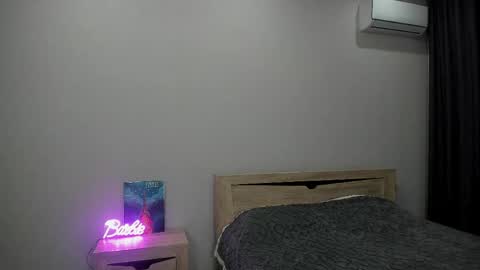 Snapshot of _candybb chatting on April 18, 9:15 pm online show from April 18, 9:15 pm