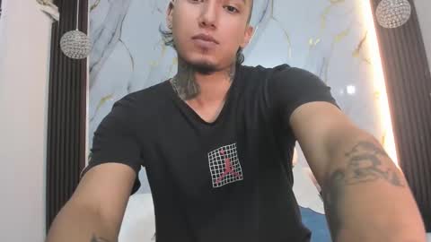 Shatta  Sara online show from February 8, 1:58 pm