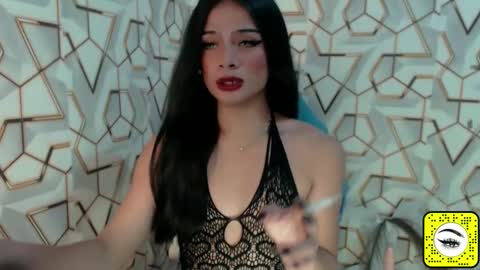 Snapshot of _caroline18_ chatting on April 18, 8:09 pm Kate flores online show from April 18, 8:09 pm