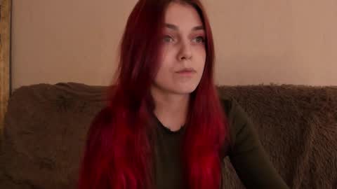 Caroline online show from November 30, 12:42 pm