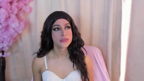 Snapshot of _cat_18 chatting on December 31, 3:31 pm You can Call me Kitty Cat online show from December 31, 3:31 pm