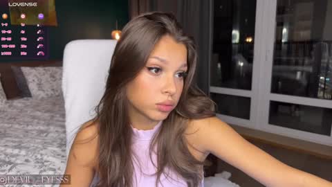 Snapshot of _catchmeifyoucan chatting on January 13, 6:59 pm Angela online show from January 13, 6:59 pm