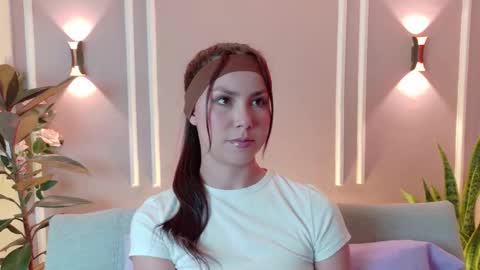 Snapshot of _celestee_1 chatting on February 20, 9:15 pm Celeste online show from February 20, 9:15 pm