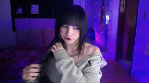 _charlotte_collins_ online show from January 6, 2:43 pm