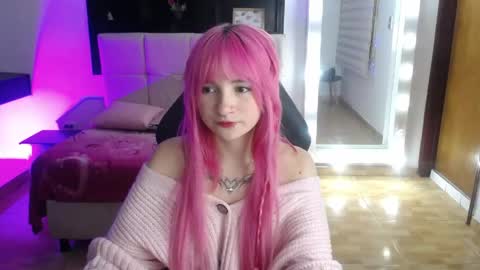 Snapshot of _charlotte_collins_ chatting on April 24, 3:14 pm _charlotte_collins_ online show from April 24, 3:14 pm