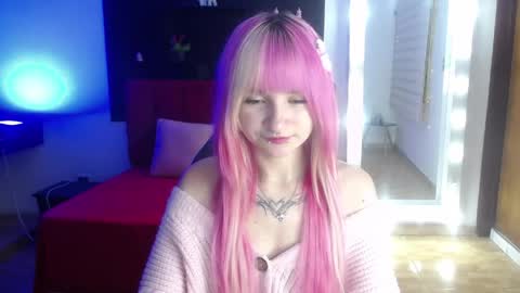 Snapshot of _charlotte_collins_ chatting on May 21, 3:30 pm _charlotte_collins_ online show from May 21, 3:30 pm