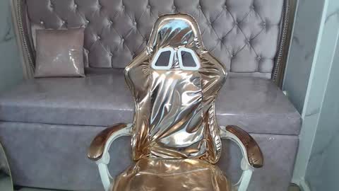 _charlottee_b online show from March 12, 8:48 pm