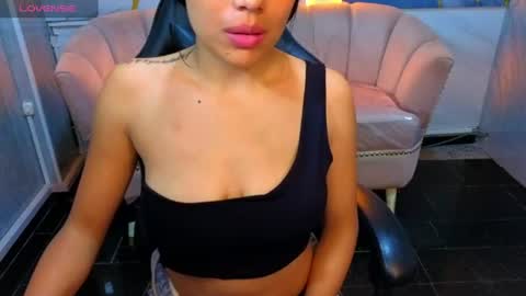 Snapshot of _charlottee_b chatting on July 24, 12:58 pm _charlottee_b online show from July 24, 12:58 pm