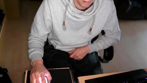 Snapshot of _chris_87 chatting on February 15, 2:55 pm chris 87 online show from February 15, 2:55 pm