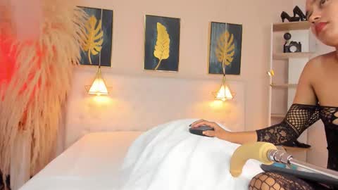 _cinnamon_star online show from February 28, 12:17 pm