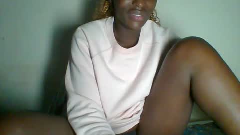 Snapshot of _clara01 chatting on February 7, 8:42 pm clara online show from February 7, 8:42 pm