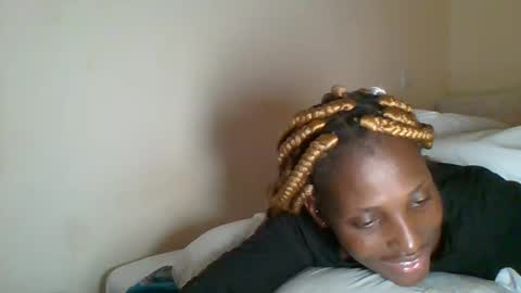 Snapshot of _clara01 chatting on February 10, 8:53 am clara online show from February 10, 8:53 am