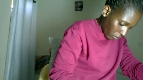Snapshot of _clara01 chatting on June 18, 6:13 am clara online show from June 18, 6:13 am