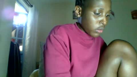 Snapshot of _clara01 chatting on June 18, 9:36 am clara online show from June 18, 9:36 am