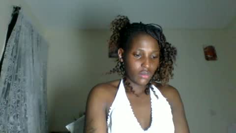 Snapshot of _clara01 chatting on July 4, 7:36 am clara online show from July 4, 7:36 am