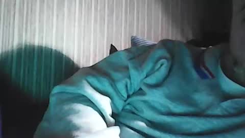 Snapshot of _col_t chatting on May 10, 1:44 am I hate social media Odio las redes sociales online show from May 10, 1:44 am