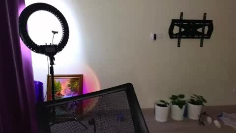 D online show from January 16, 6:23 pm