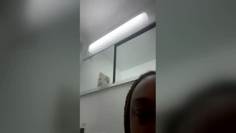 Snapshot of _creampiee_ chatting on June 1, 11:39 pm _creampiee_ online show from June 1, 11:39 pm