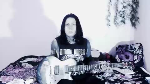 Snapshot of _cuervo_sk8 chatting on July 25, 5:43 pm JC online show from July 25, 5:43 pm