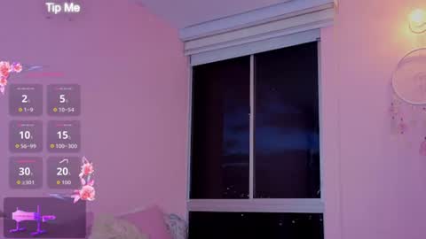 Snapshot of _cute_isabella_ chatting on July 15, 11:43 pm _cute_isabella_ online show from July 15, 11:43 pm