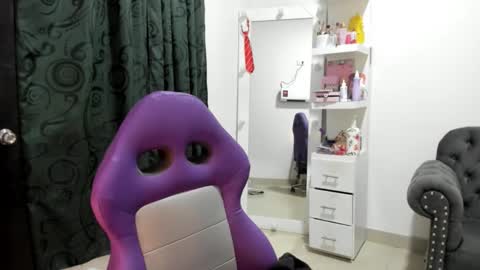 Snapshot of _cute_katy_ chatting on October 21, 4:13 am Katherine Shedule 10pm -4 am Colombia hour online show from October 21, 4:13 am