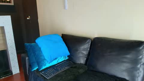 Dante online show from October 14, 7:25 pm