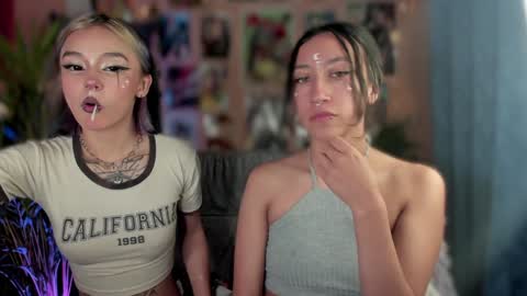 Snapshot of _darkkitty_ chatting on December 21, 1:58 am paula online show from December 21, 1:58 am