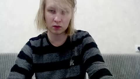 Snapshot of _dash_ chatting on February 11, 4:12 pm Tony online show from February 11, 4:12 pm