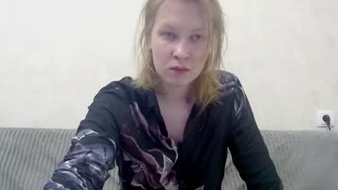 Snapshot of _dash_ chatting on June 20, 8:44 pm Tony online show from June 20, 8:44 pm