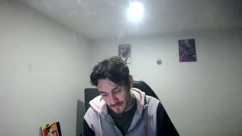Snapshot of _delacruz911_ chatting on July 8, 3:33 am delacruz online show from July 8, 3:33 am