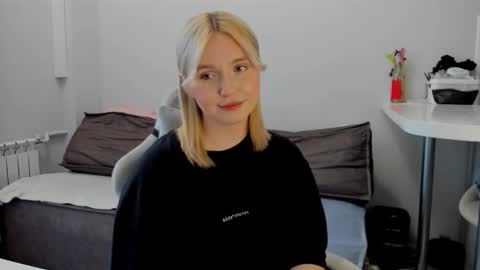 Snapshot of _dewpoint_ chatting on September 13, 10:37 am Ri online show from September 13, 10:37 am