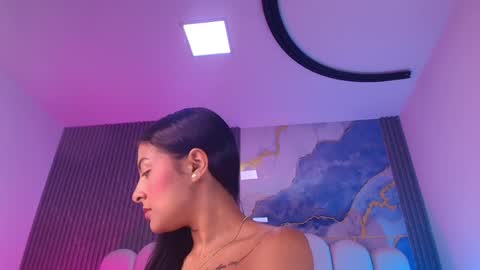 Dione online show from April 13, 7:19 pm