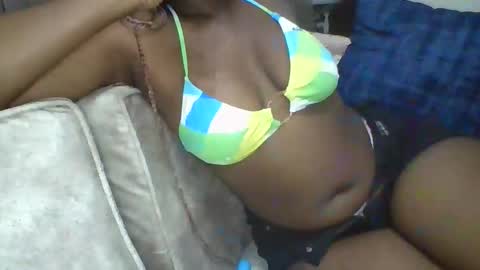 Snapshot of _diva001_ chatting on September 9, 8:52 pm bigbootydiva online show from September 9, 8:52 pm